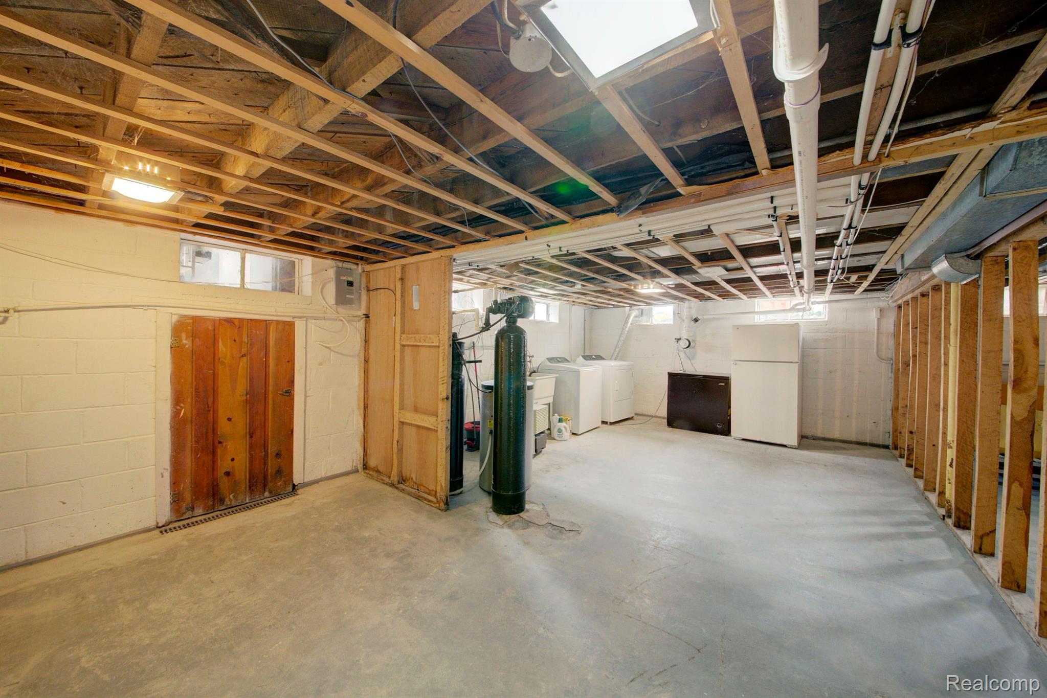 9015 Argentine Road Linden, MI 48451 - Photo 41 of 43 Basement