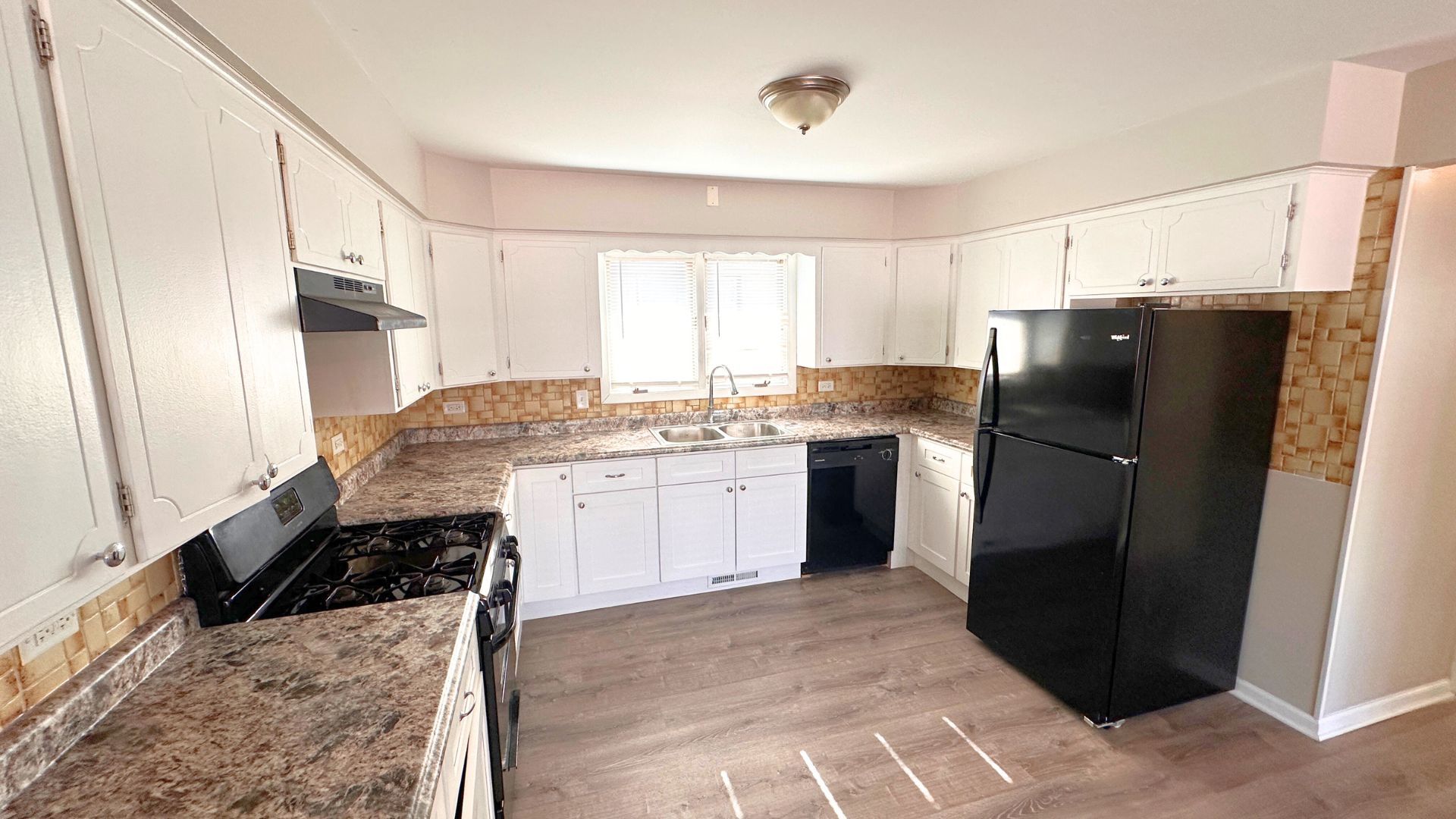 3460 170th Place Lansing, IL 60438 - Photo 5 of 19