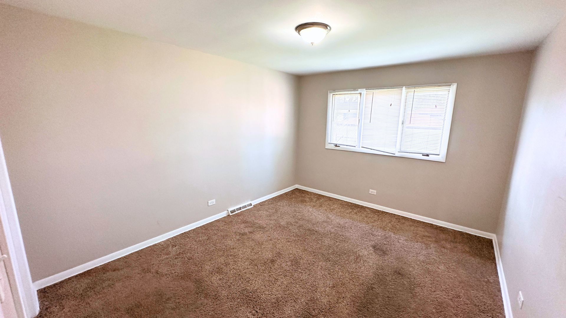 3460 170th Place Lansing, IL 60438 - Photo 8 of 19