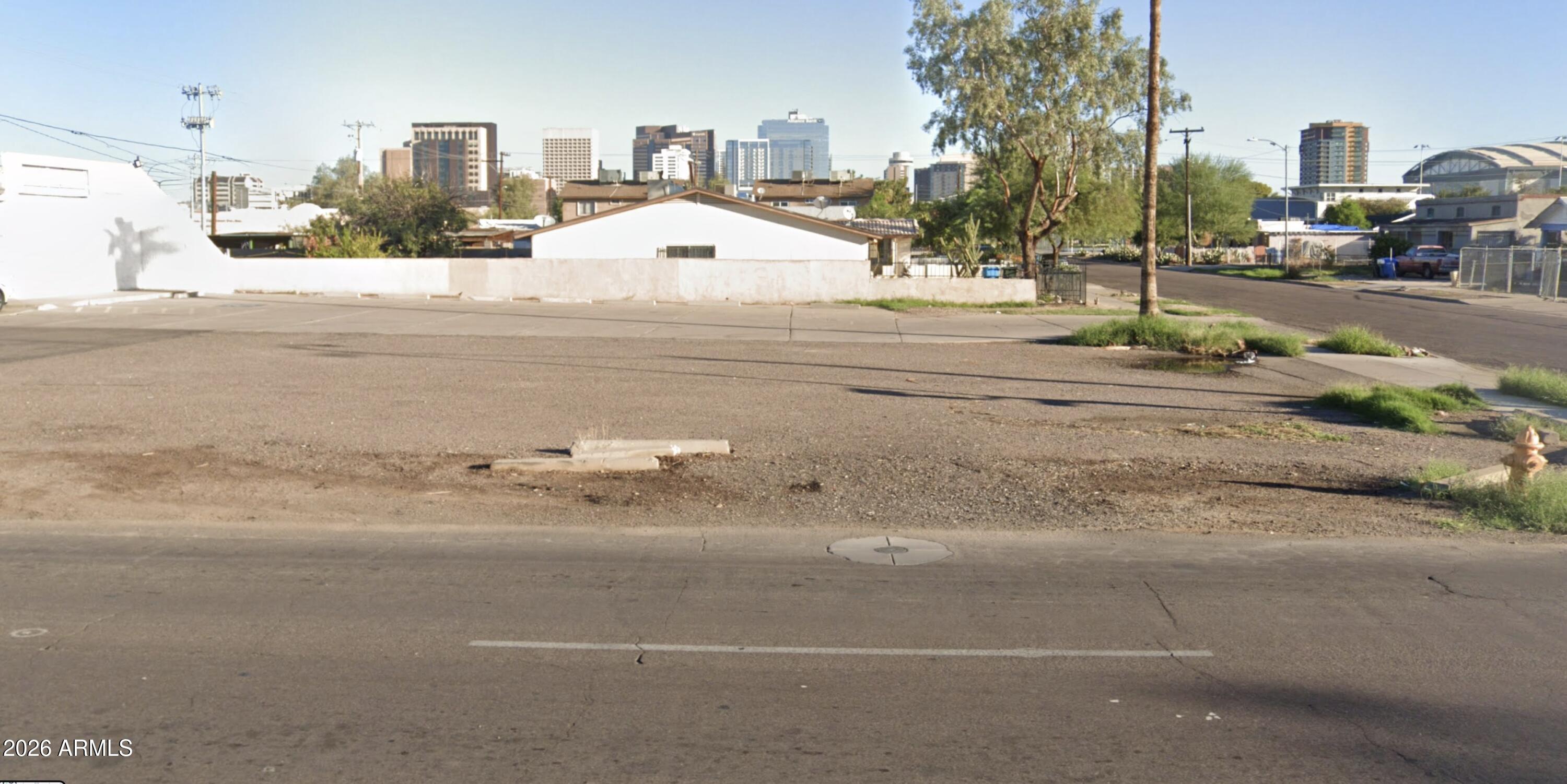 101 East Buckeye Road, Unit 14 Phoenix, AZ 85004 - Photo 4 of 6 Screen Shot 2026-06-08 at 7.43.22 AM