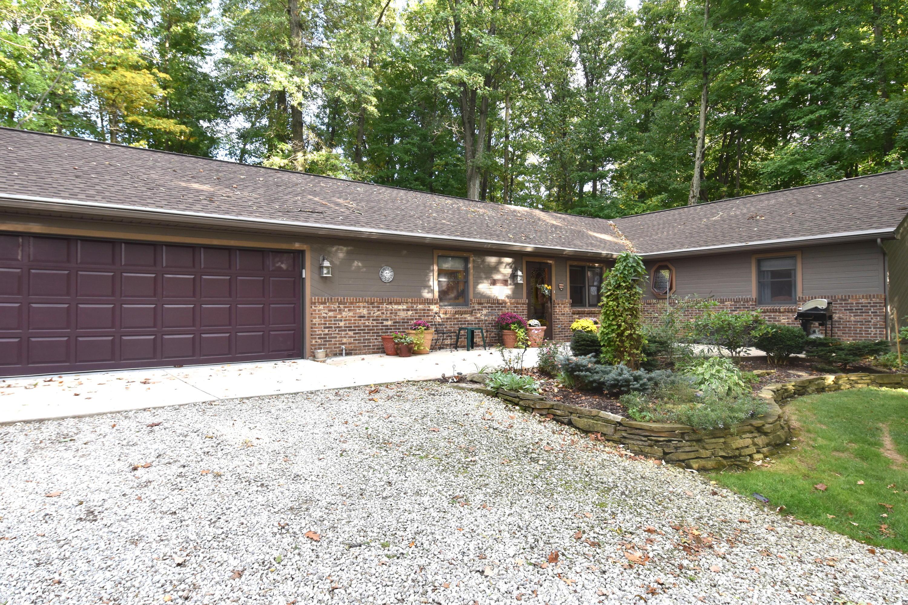 4343 Courter Road Southwest Pataskala, OH 43062 - Photo 4 of 32 Gallery Image 4