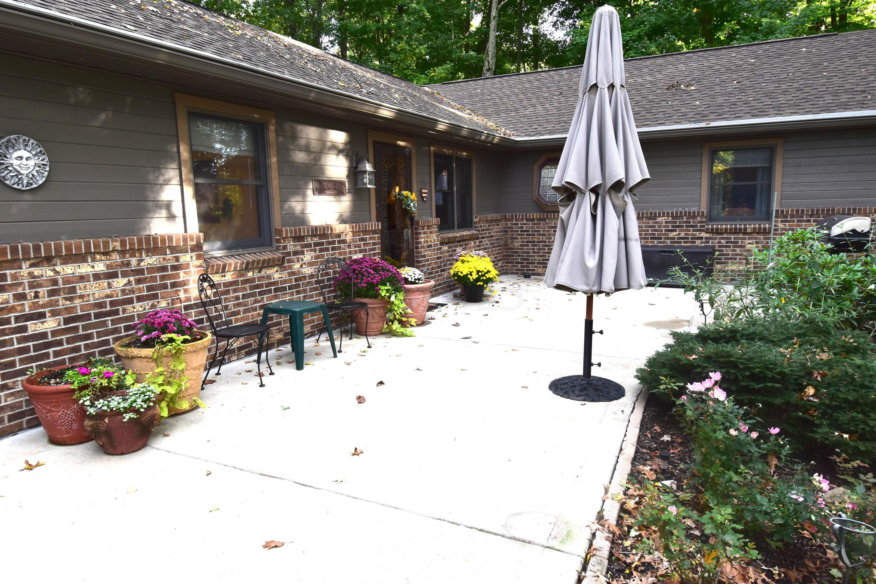 4343 Courter Road Southwest Pataskala, OH 43062 - Photo 5 of 32 Gallery Image 5
