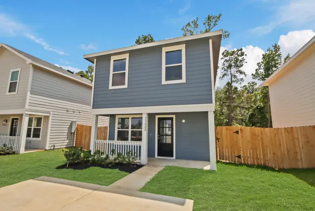 $173,392 | 11822 Holly Hurst Drive, Willis, TX 77378