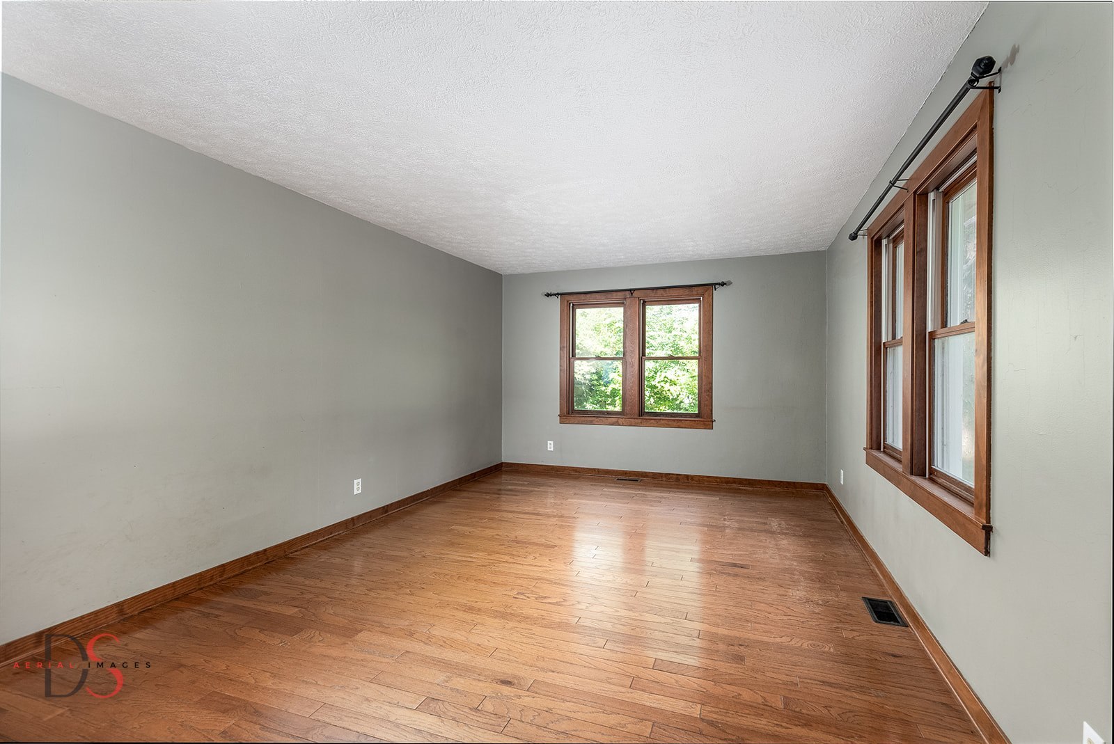 305 West 3rd Street Streator, IL 61364 - Photo 5 of 18