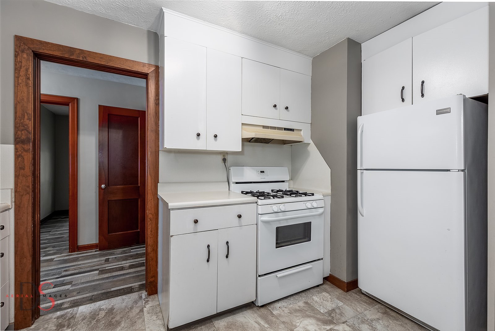 305 West 3rd Street Streator, IL 61364 - Photo 7 of 18