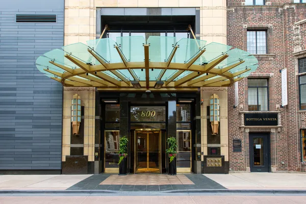 $2,995,000 | 800 North Michigan Avenue, Unit 5901, Chicago, IL 60611