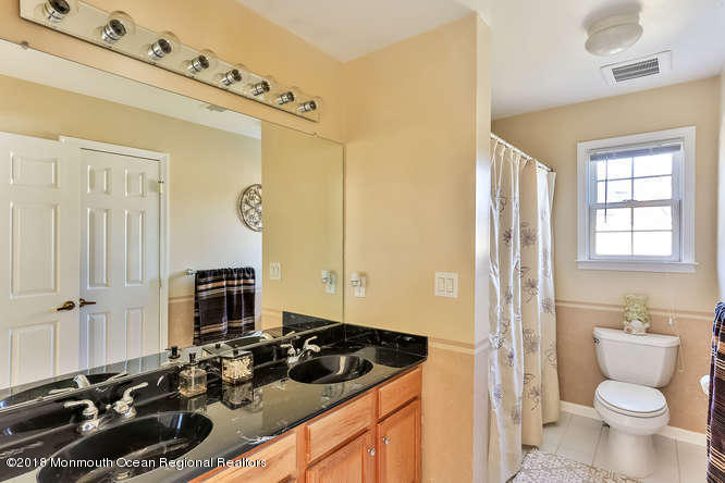 104 Adams Way Jackson, NJ 08527 - Photo 30 of 41 104 Adams Way Jackson NJ 08527-small-017