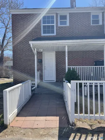 $1,900 | 111 Priscilla Circle, Bridgeport, CT 06610