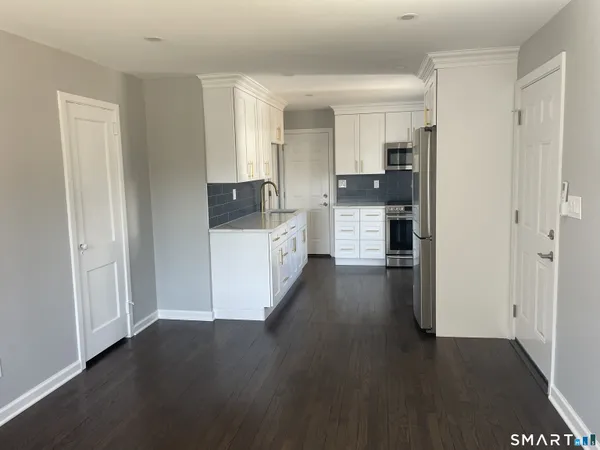$1,900 | 111 Priscilla Circle, Bridgeport, CT 06610