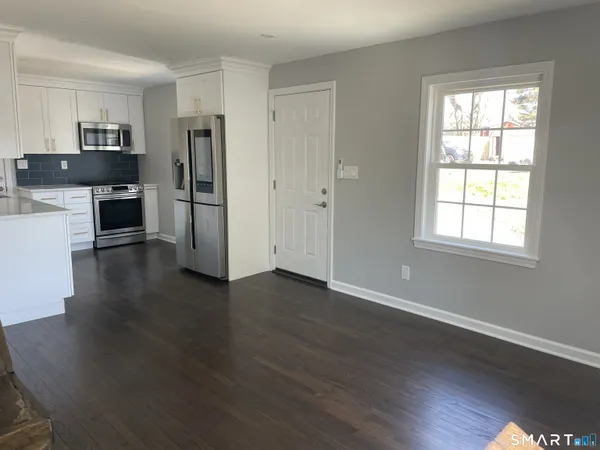 $1,900 | 111 Priscilla Circle, Bridgeport, CT 06610