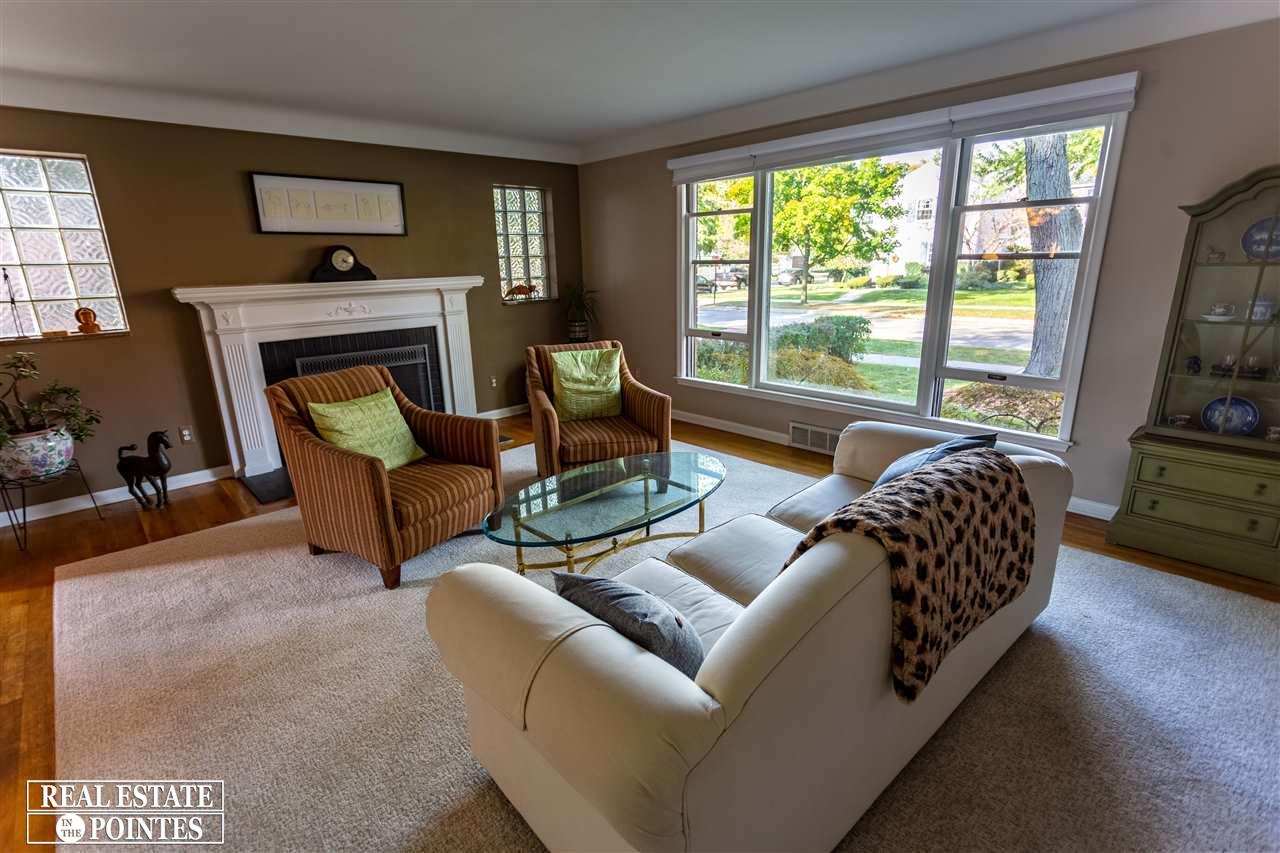 1739 Littlestone Road Grosse Pointe Woods, MI 48236 - Photo 13 of 22