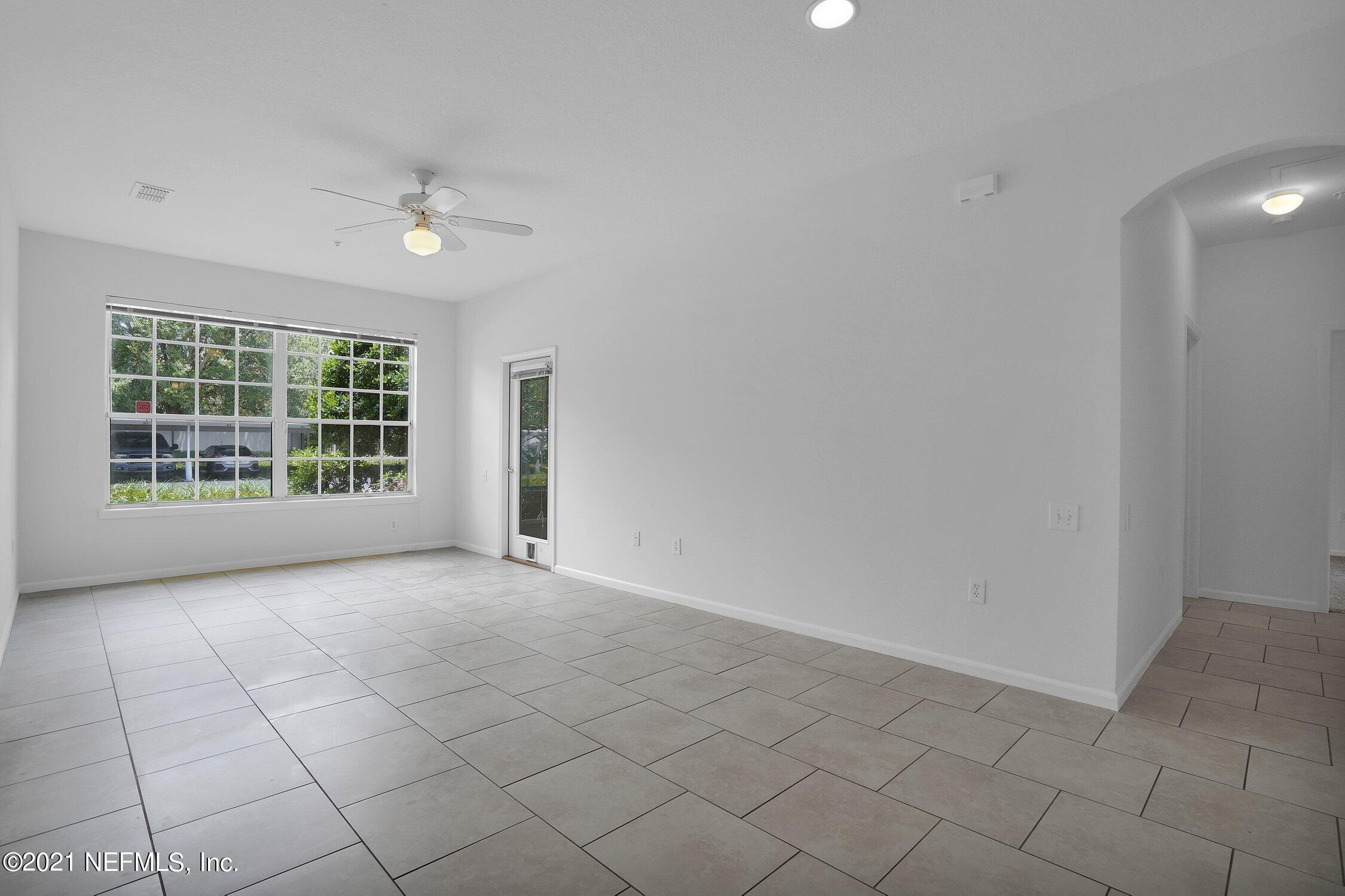 10550 Baymeadows Road, Unit 305 Jacksonville, FL 32256 - Photo 11 of 39 011-10550BaymeadowsRoadUnit305-Jacksonvi