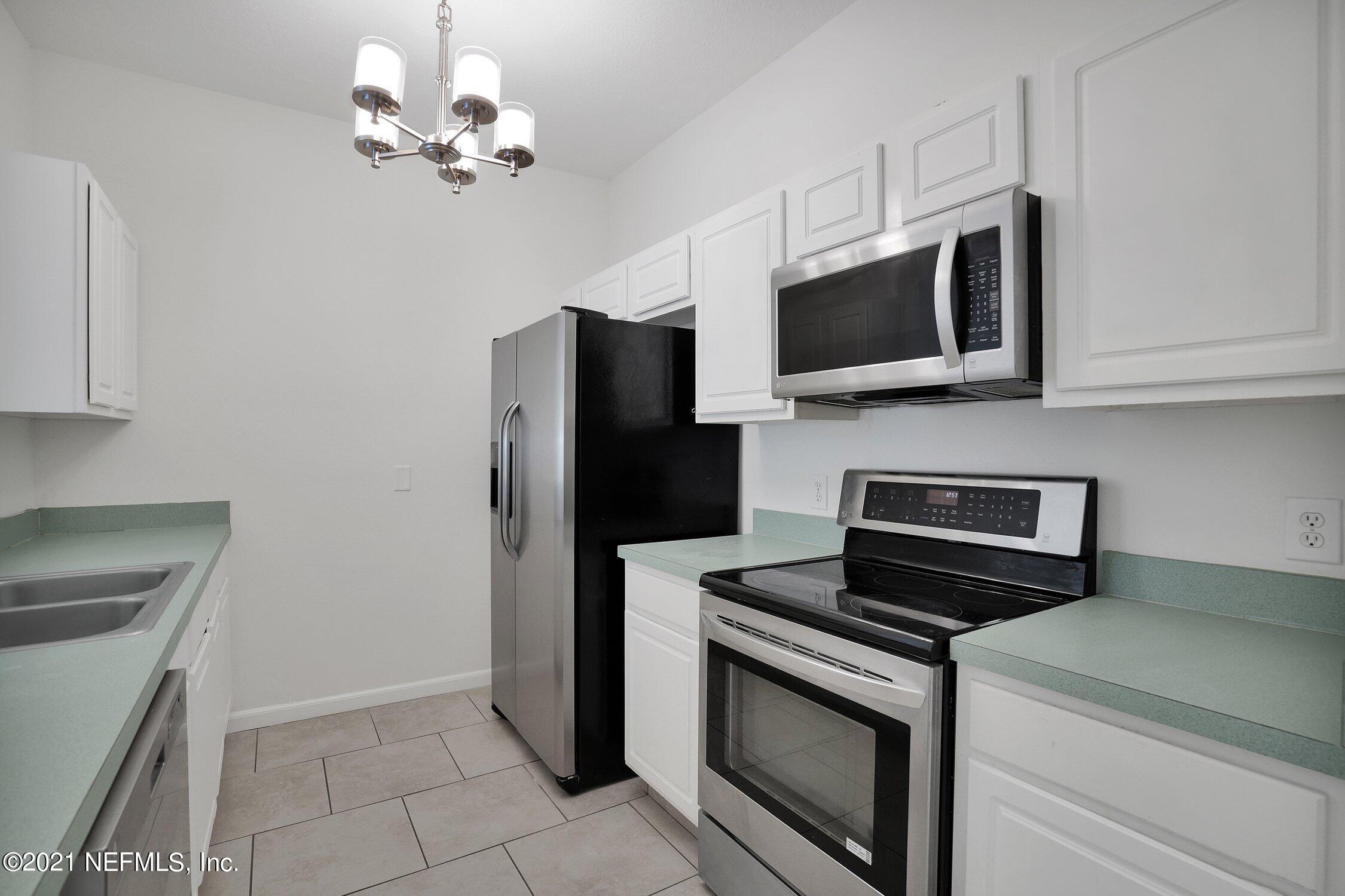 10550 Baymeadows Road, Unit 305 Jacksonville, FL 32256 - Photo 6 of 39 006-10550BaymeadowsRoadUnit305-Jacksonvi