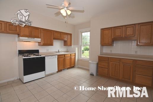 1806 15th Street Moline, IL 61265 - Photo 3 of 12 Gallery Image 3