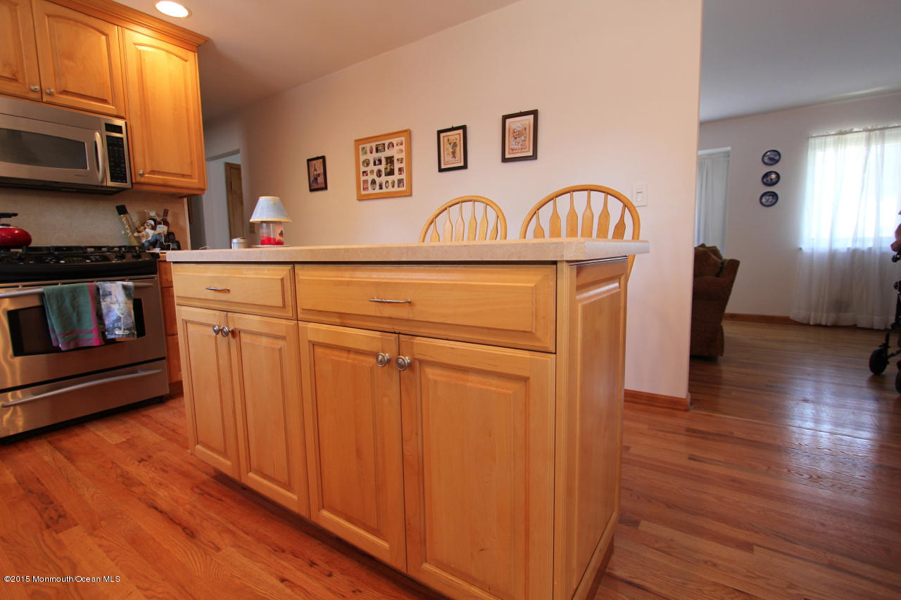 629 Marion Road Neptune Township, NJ 07753 - Photo 4 of 20 629 Marion19