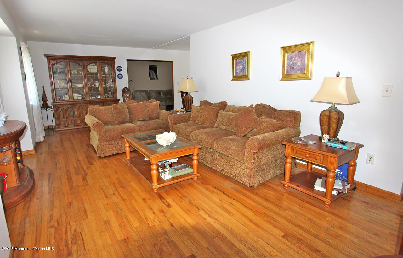 629 Marion Road Neptune Township, NJ 07753 - Photo 7 of 20 629 Marion05