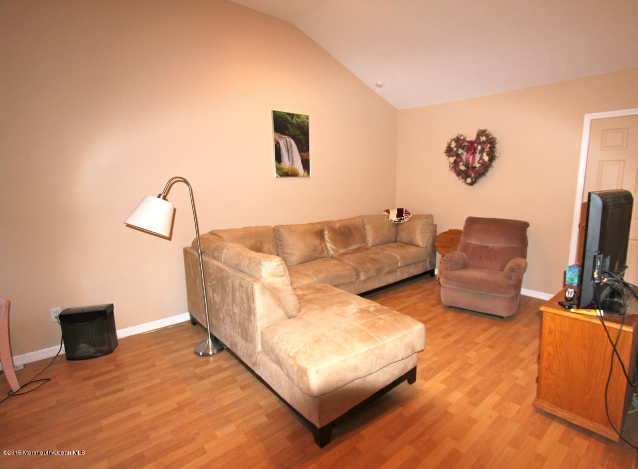 629 Marion Road Neptune Township, NJ 07753 - Photo 10 of 20 629 Marion08