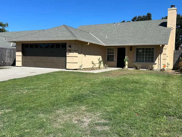$450,000 | 833 Essex Street, Stockton, CA 95204