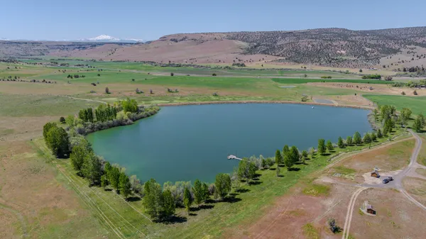$13,840,000 | 11251 Northeast Highway 97, Madras, OR 97741