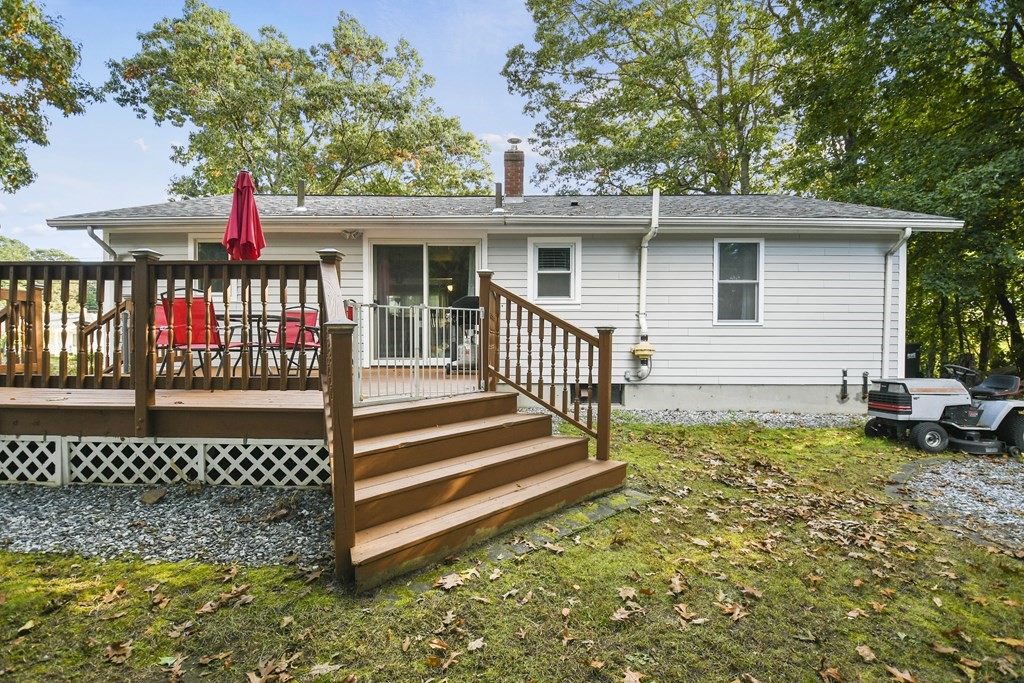 26 Westwood Road Webster, MA 01570 - Photo 26 of 30 a front view of a house with a yard