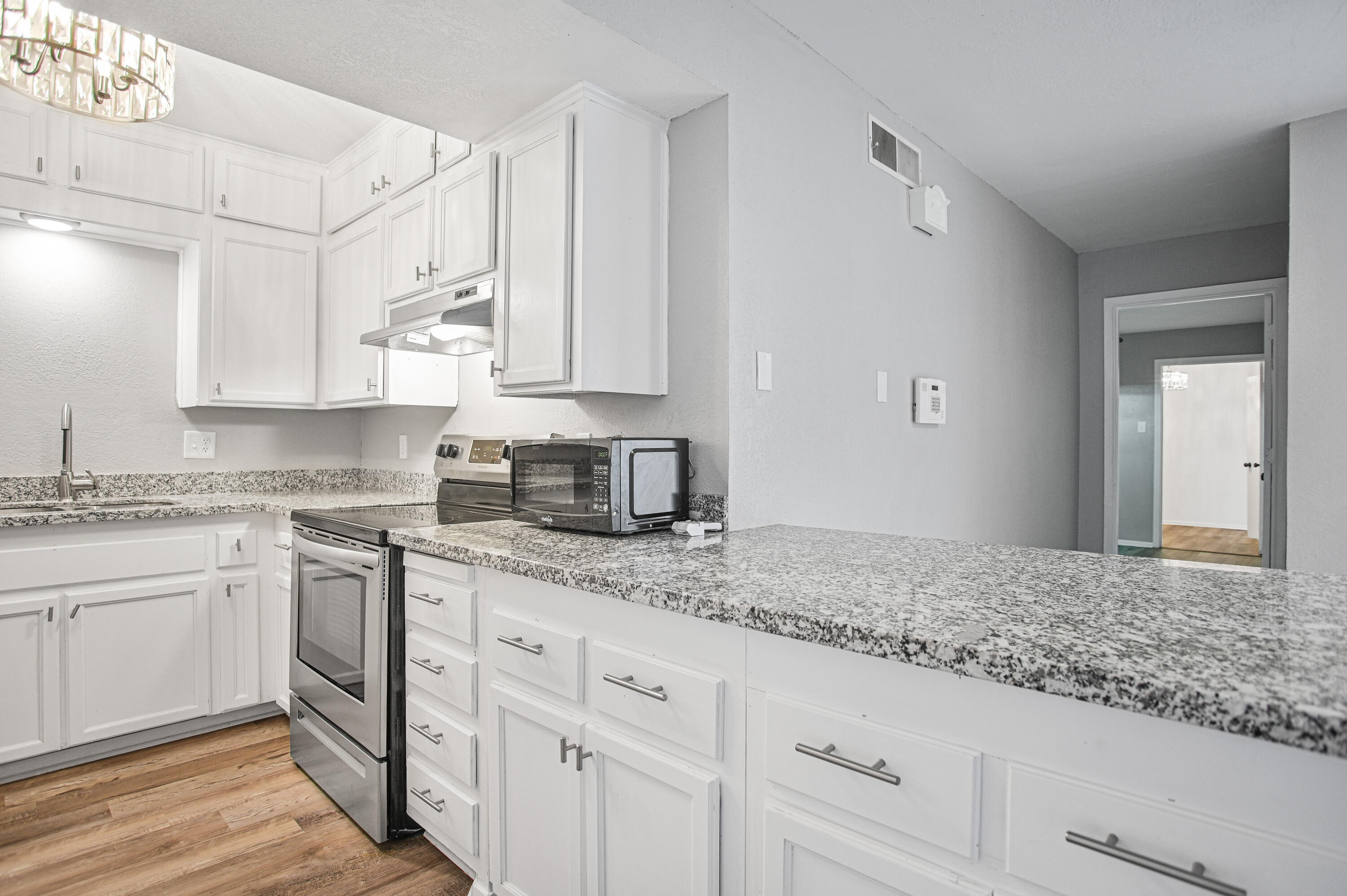 5019 27th Street Lubbock, TX 79407 - Photo 11 of 40 DSC_3619