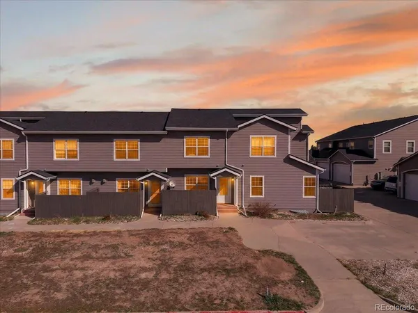 $325,000 | 645 Yuma Loop, Unit 103, Kiowa, CO 80117