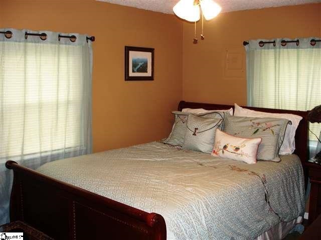 261 Community Road Cowpens, SC 29330 - Photo 14 of 29