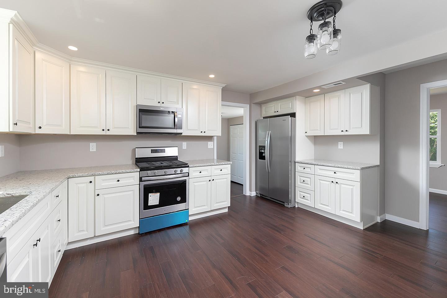 409 Sicklerville Road Williamstown, NJ 08094 - Photo 1 of 20 New S/S Appliances and New Hardwood Flooring