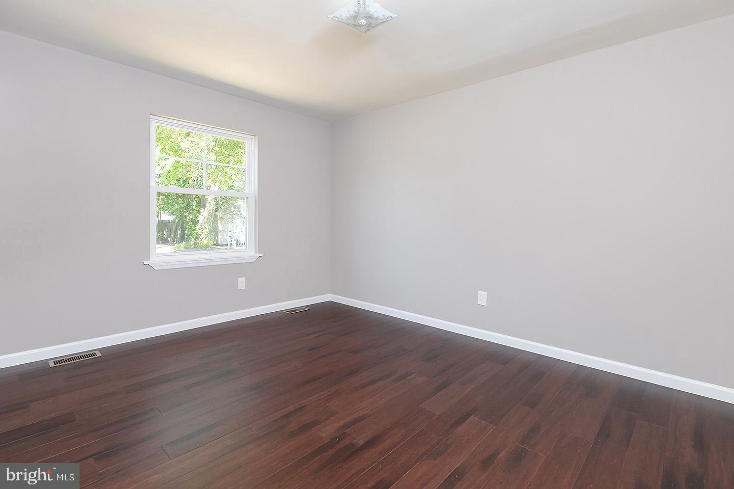 409 Sicklerville Road Williamstown, NJ 08094 - Photo 7 of 20 Bedroom 1