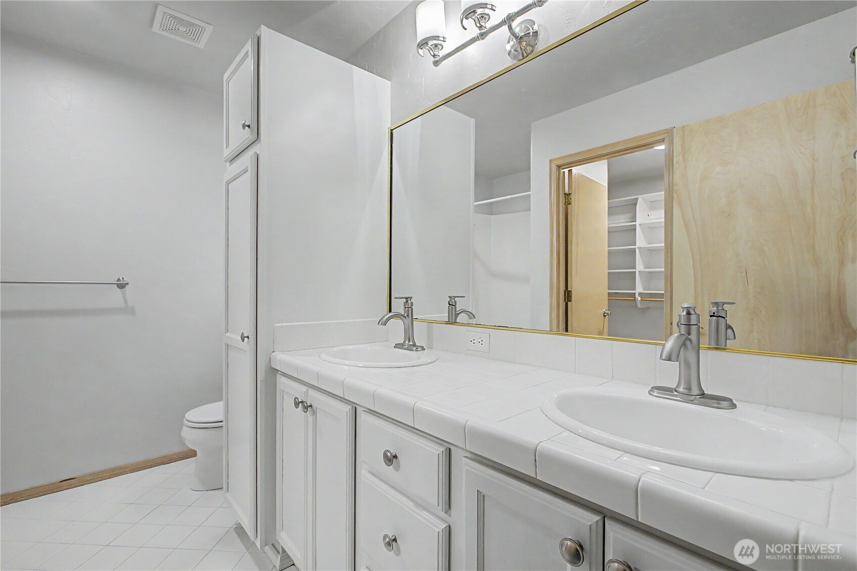 6604 Riviera Court Southeast Lacey, WA 98513 - Photo 18 of 39