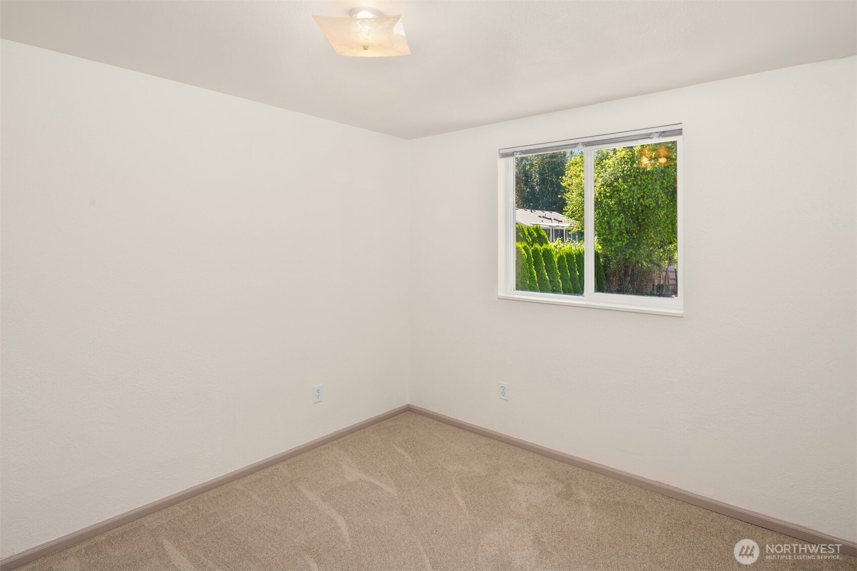 12018 Gibson Road Everett, WA 98204 - Photo 16 of 25