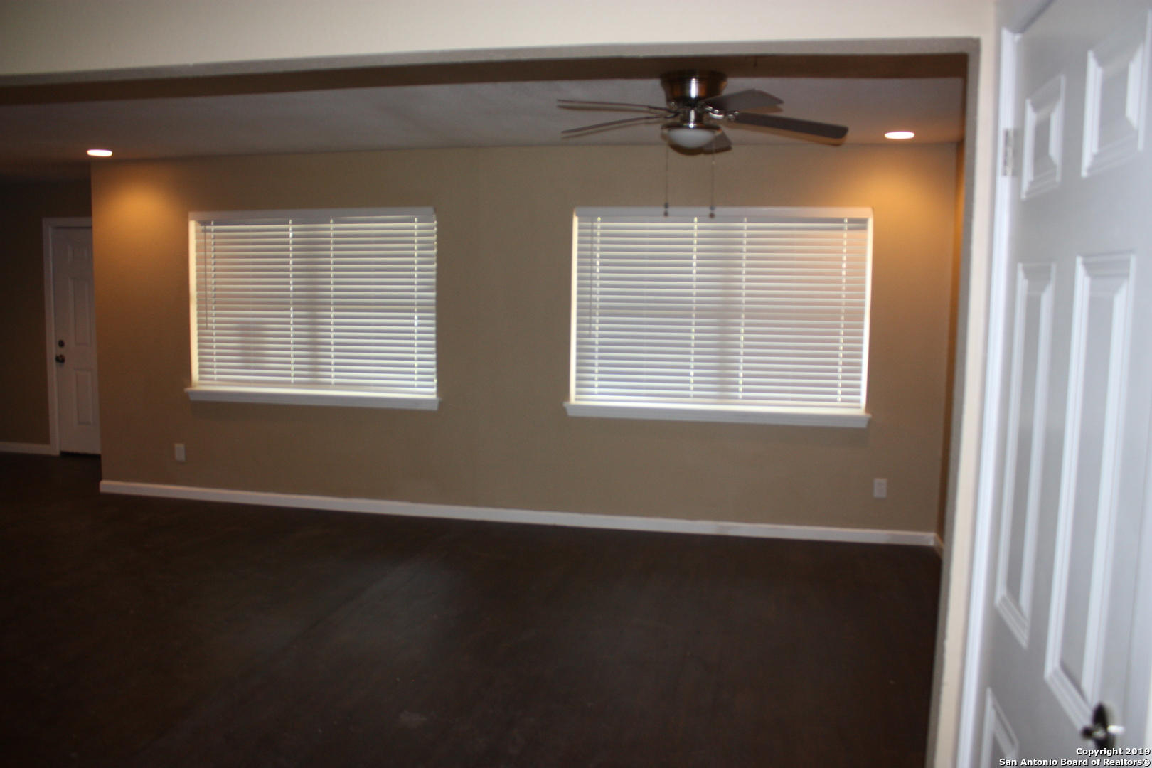 201 Zephyr Drive Windcrest, TX 78239 - Photo 3 of 12