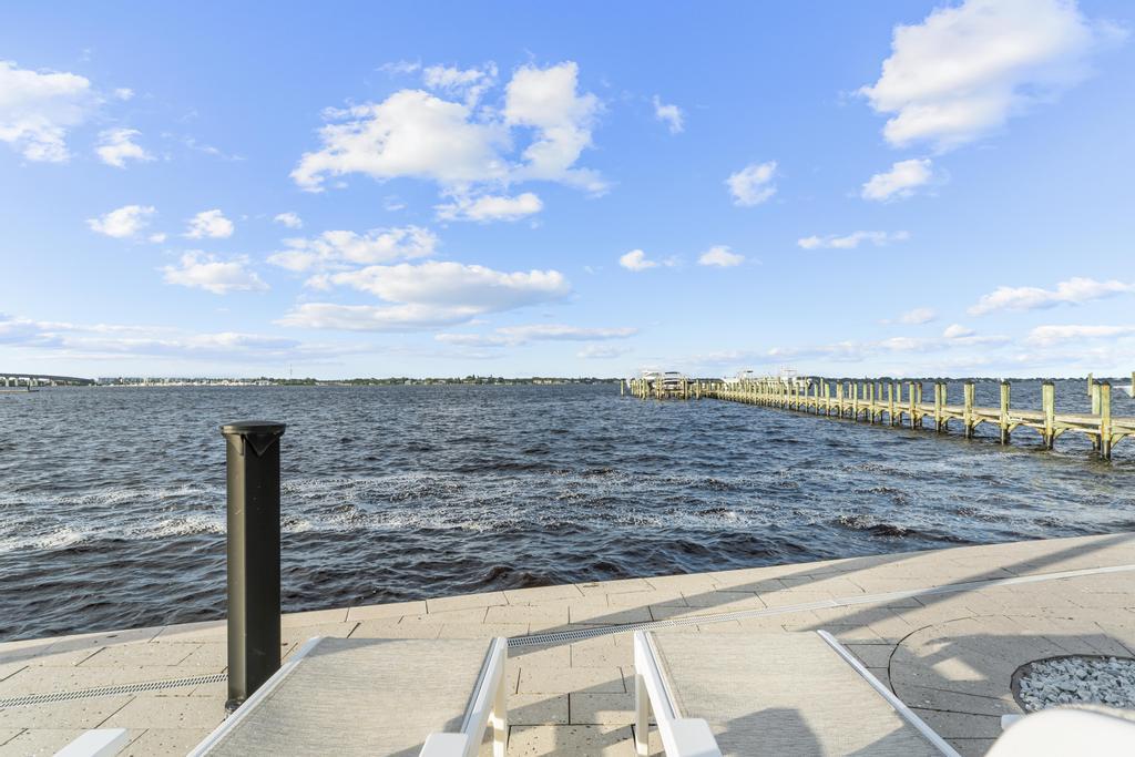 53 Southeast Seminole Street, Unit A Stuart, FL 34994 - Photo 71 of 75 60