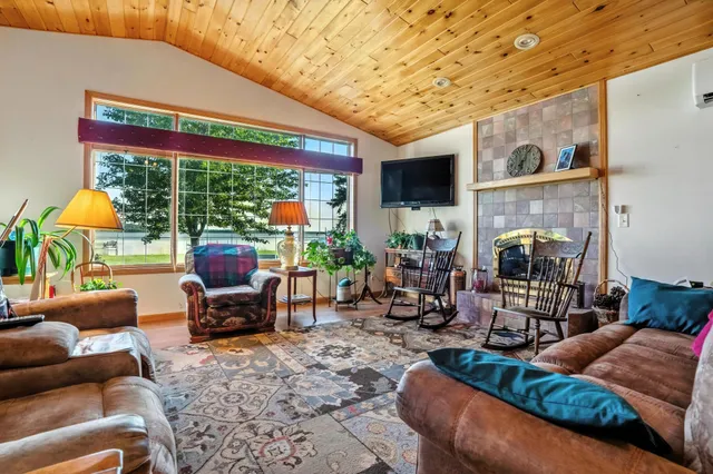 $439,900 | 48111 East Pine Lake Road, Gonvick, MN 56644