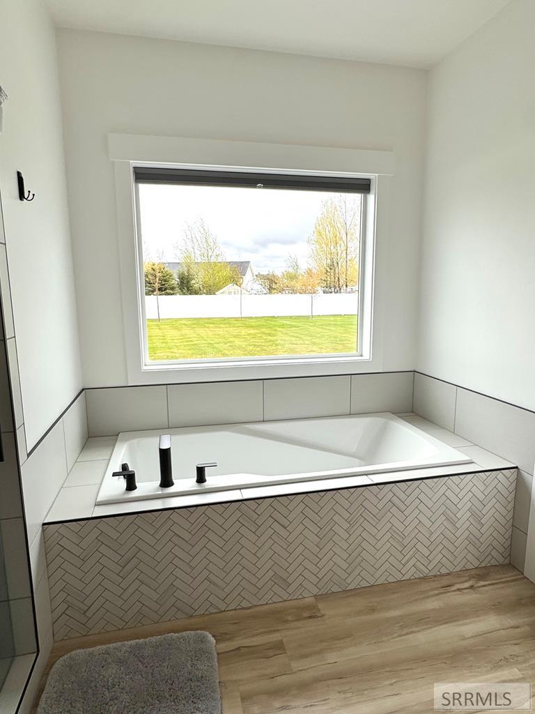 170 North 4046 East Rigby, ID 83442 - Photo 24 of 56 Primary Bathroom