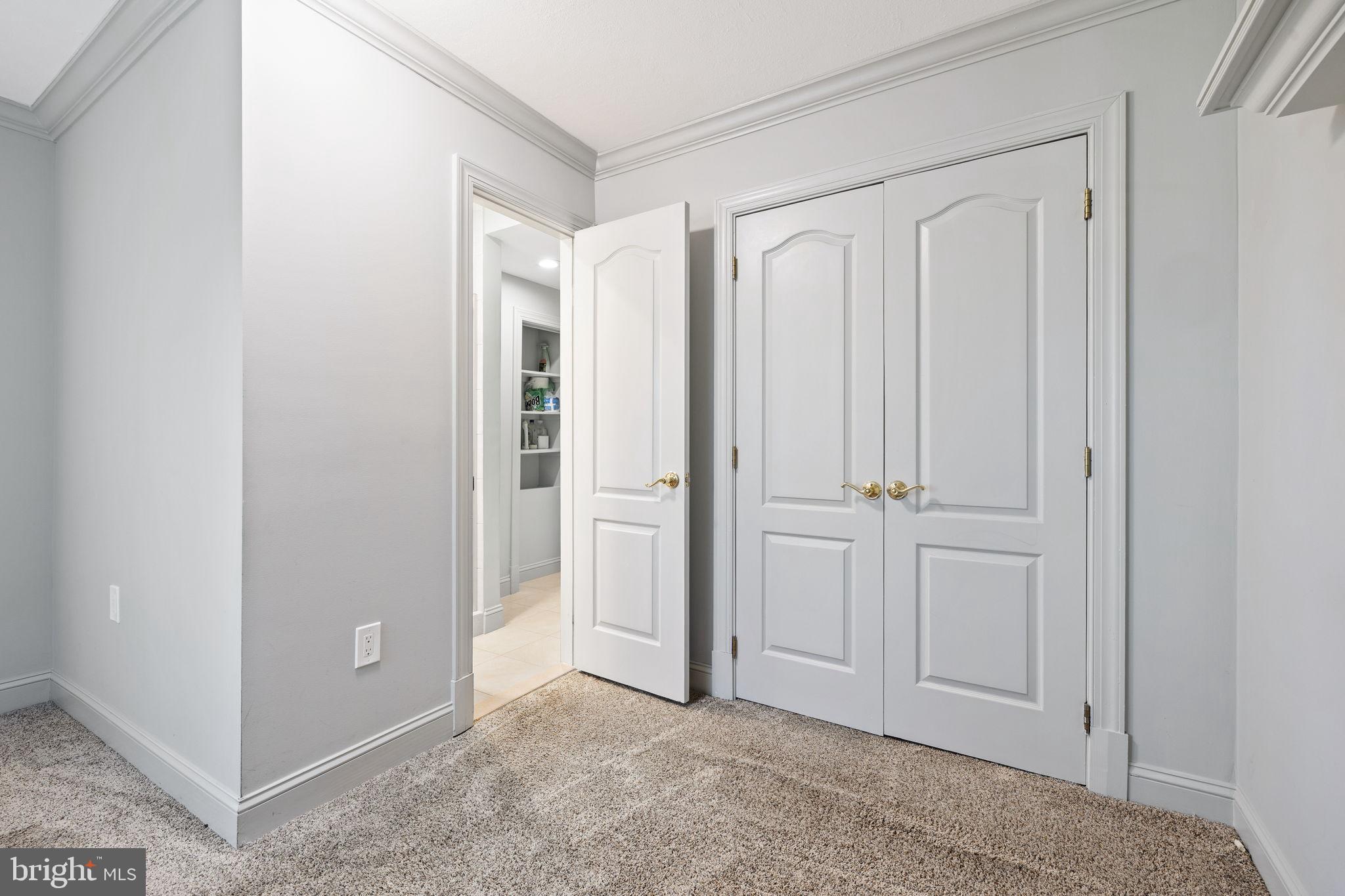 6397 Tazewell Street Warrenton, VA 20187 - Photo 15 of 41 Inviting entryway with elegant double doors.