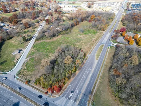 $2,000,000 | 8500 North Baughman Road, Kansas City, MO 64154