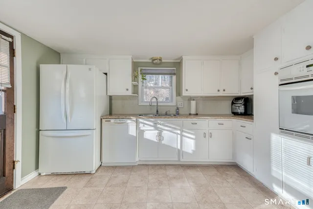 $320,000 | 925 Windham Road, Windham, CT 06266