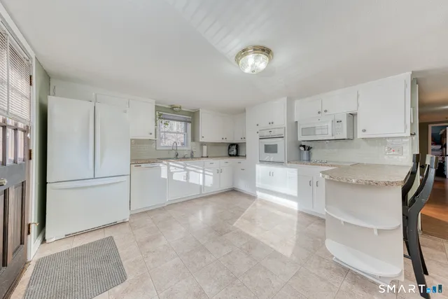 $320,000 | 925 Windham Road, Windham, CT 06266