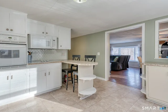 $320,000 | 925 Windham Road, Windham, CT 06266