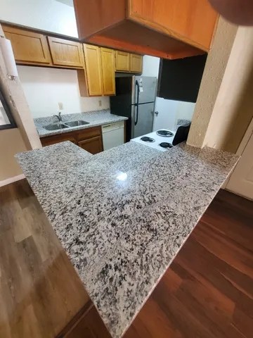 $800 | 9700 Leawood Boulevard, Unit 816, Houston, TX 77099