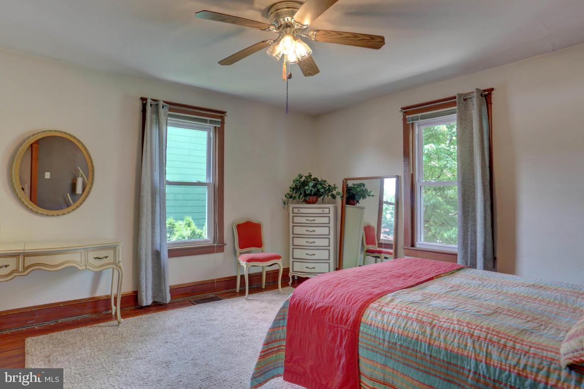 38 East Center Street Lititz, PA 17543 - Photo 29 of 39