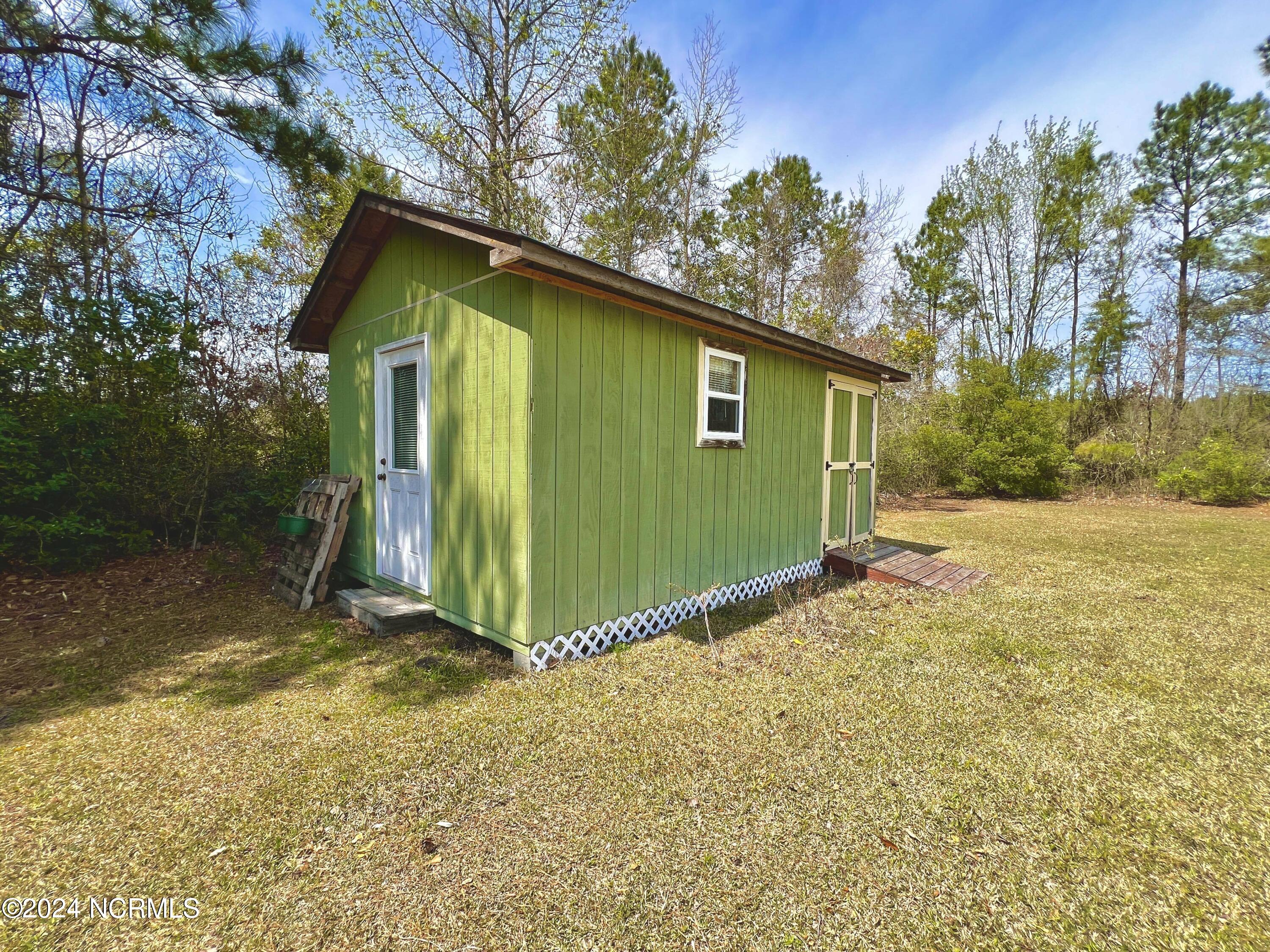912 Joshua Creek Road Deep Run, NC 28525 - Photo 13 of 44 432893215_1099120721364635_3979784528417