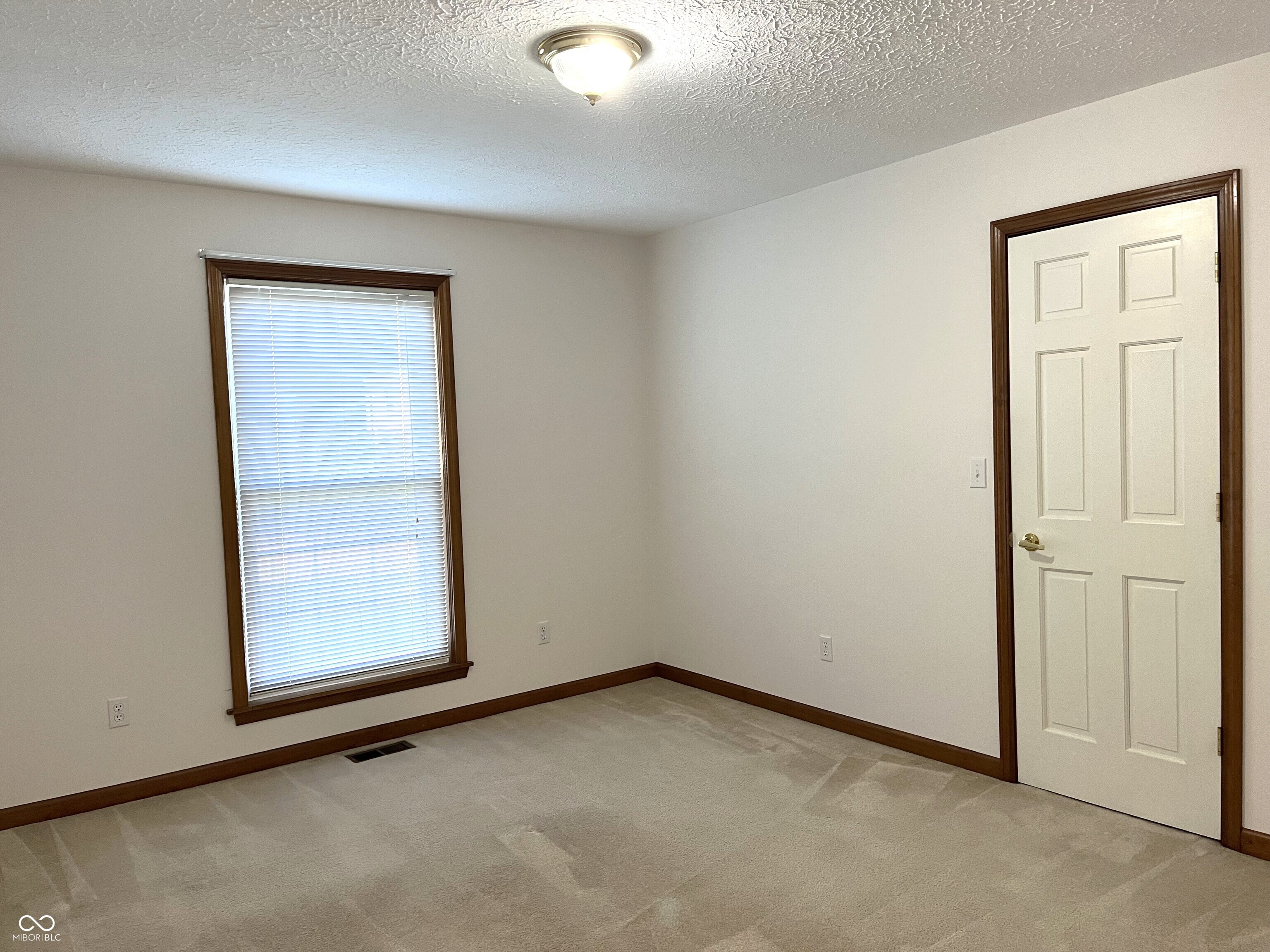 2010 Declaration Drive Greenfield, IN 46140 - Photo 14 of 20