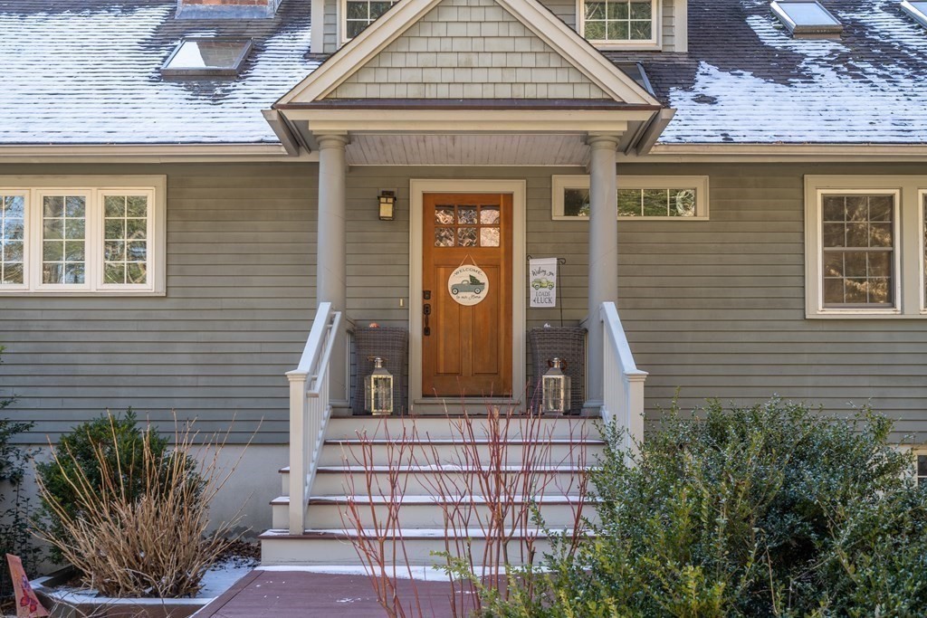 8 Barney Hill Road Wayland, MA 01778 - Photo 2 of 41 Gallery Image 2