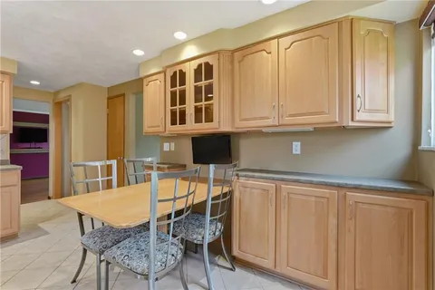 $239,500 | 516 MacBeth Drive, Pittsburgh, PA 15235