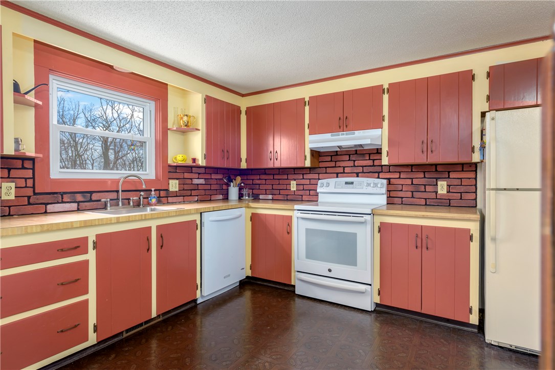 46 Indian Hill Road Tiverton, RI 02878 - Photo 6 of 21 Gallery Image 6