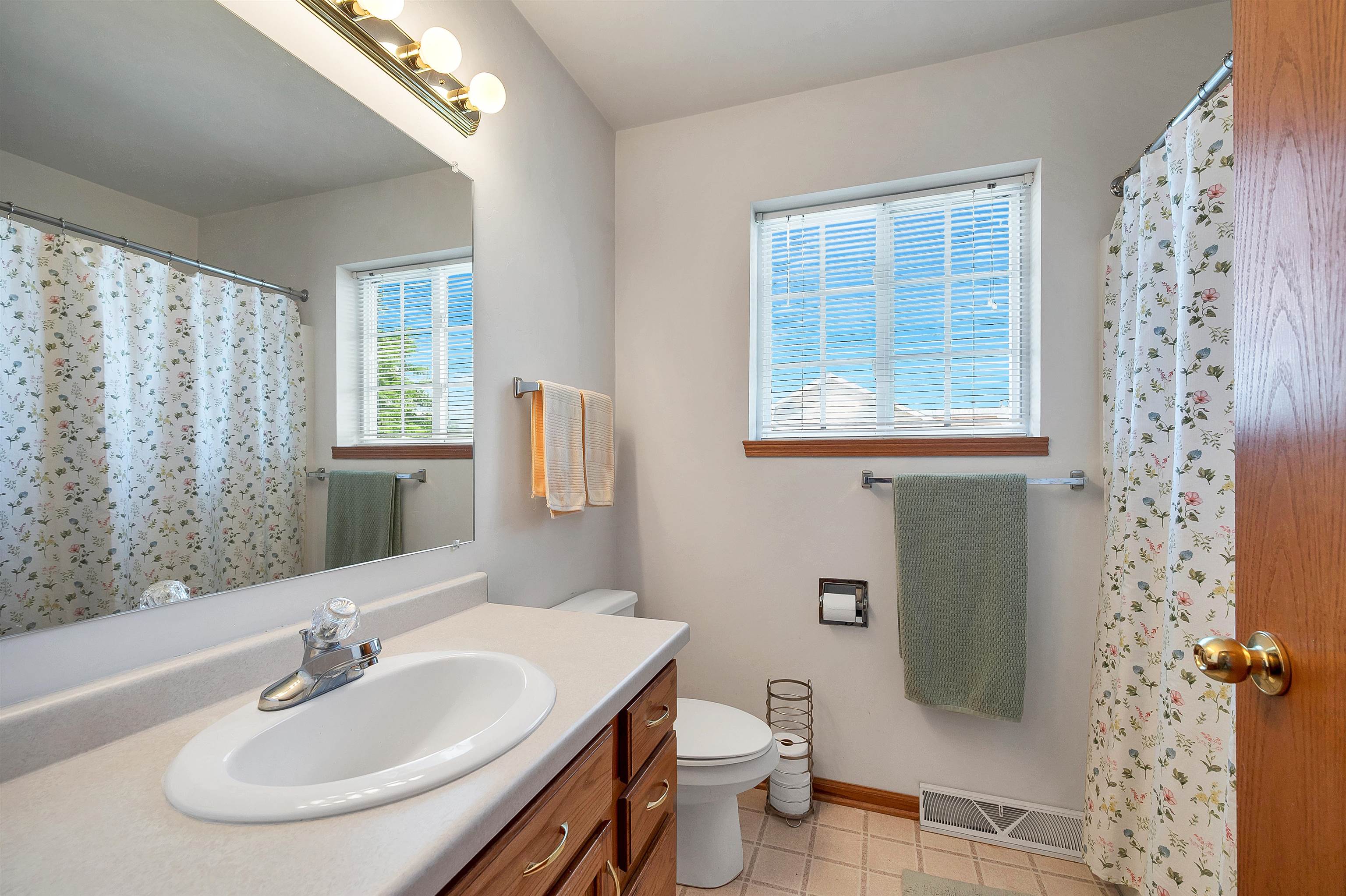 2535 Gemini Road Green Bay, WI 54311 - Photo 25 of 45
