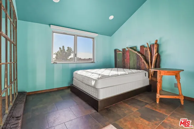 $4,300,000 | 3912 Spray Lane, Malibu, CA 90265