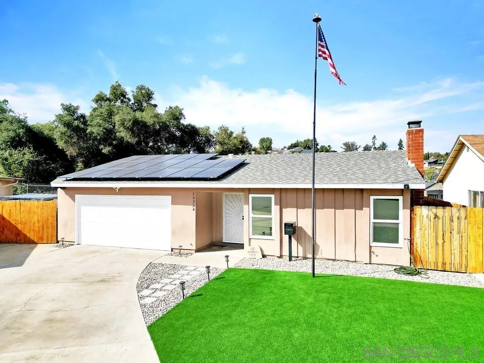 13234 West Lakeview Road Lakeside, CA 92040 - Photo 2 of 49 Gallery Image 2